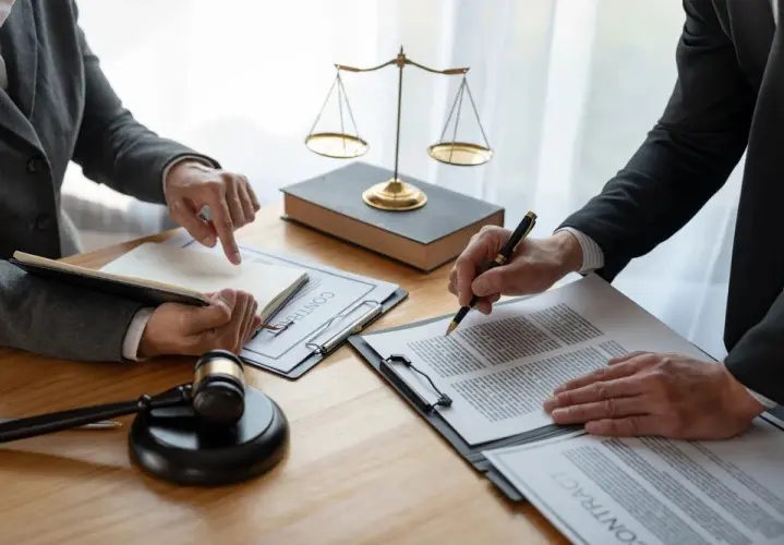 الخدمات الضريبية والقانونية والامتثال